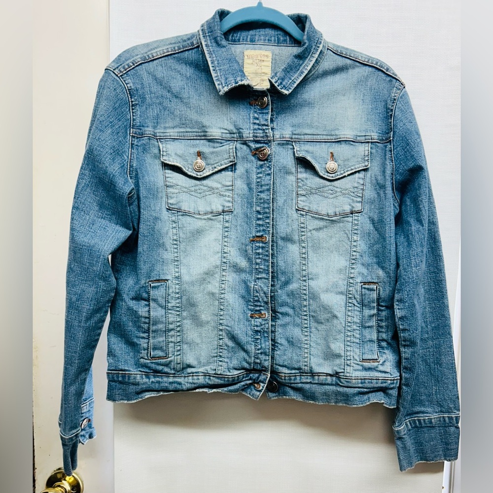 denim jacket size XL, Maurices brand, like new condition.